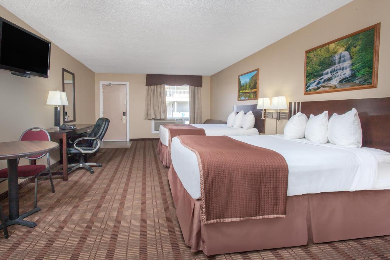 Econo Lodge Inn & Suites Medicine Hat Buitenkant foto