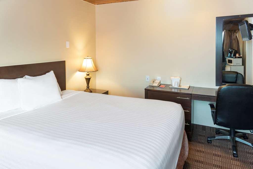 Econo Lodge Inn & Suites Medicine Hat Kamer foto