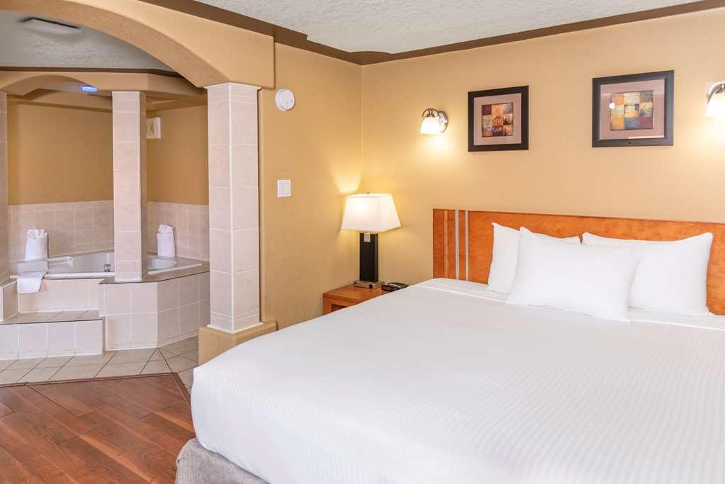 Econo Lodge Inn & Suites Medicine Hat Kamer foto