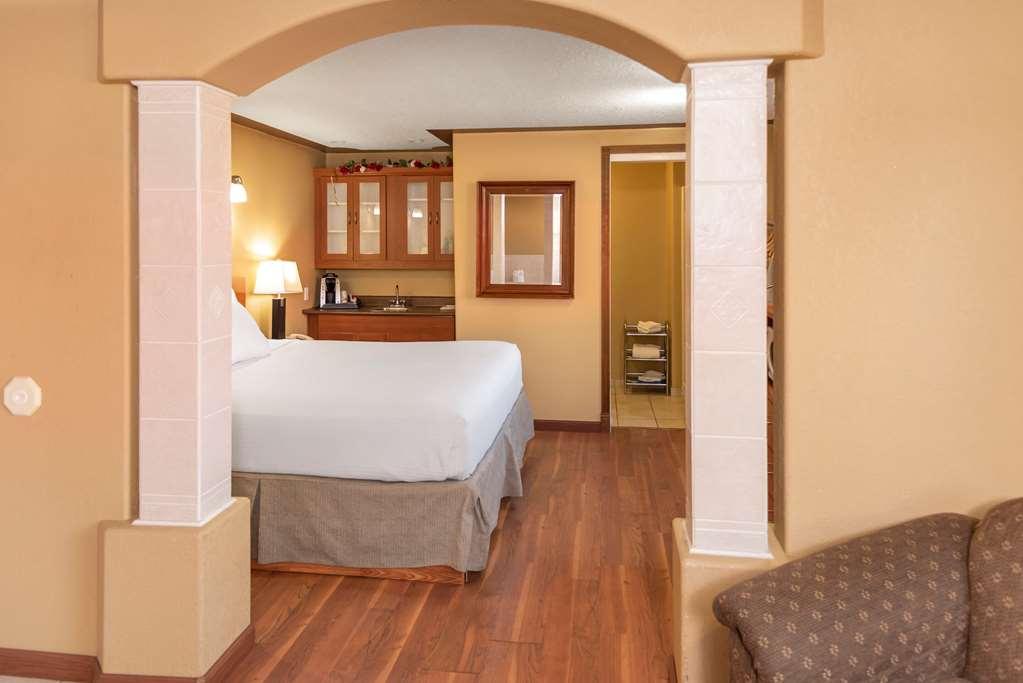 Econo Lodge Inn & Suites Medicine Hat Kamer foto
